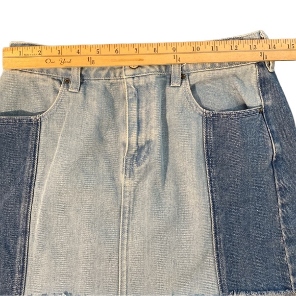 Pacsun Skirt Women’s 25 Blue Two Tone Denim Mini Frayed Boho Hippie Y2K - Picture 5 of 7